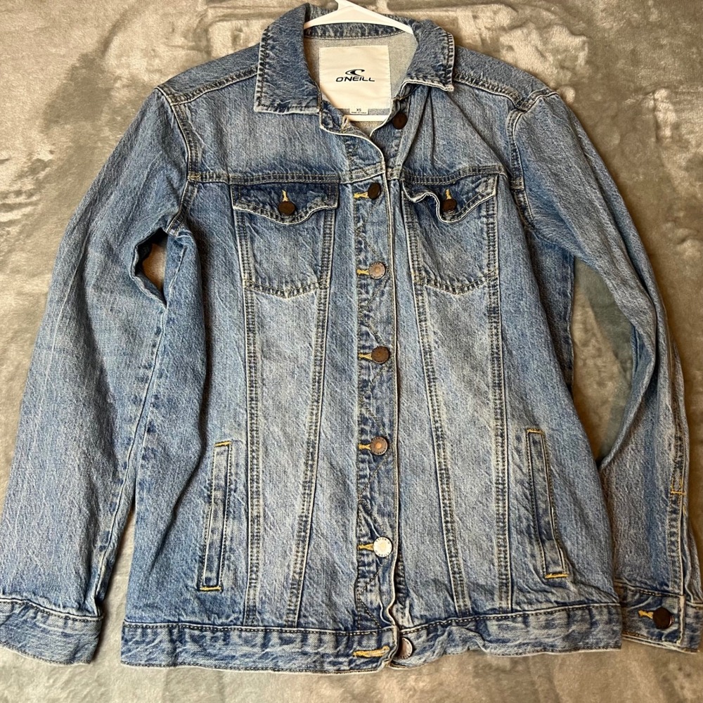 ONeill Denim Jean Jacket Distressed Wash Classic Trucker Style XS‎